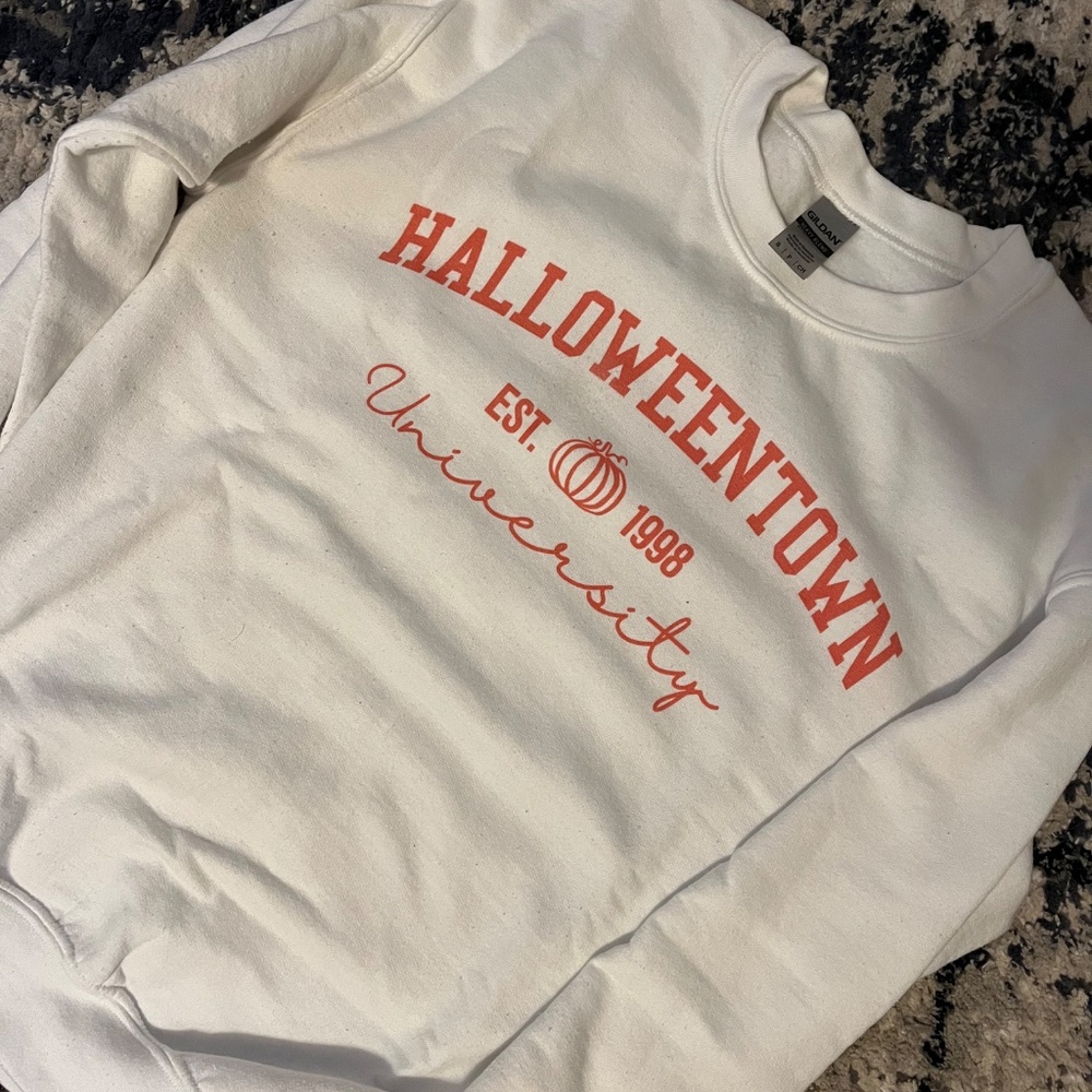 "Halloweentown" sweatshirt from Oregon